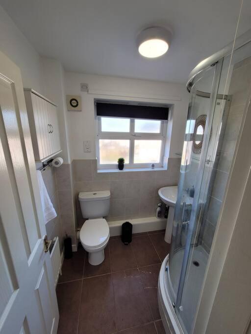 2 Bedroom End Of Terrace House Wellington  Exterior photo