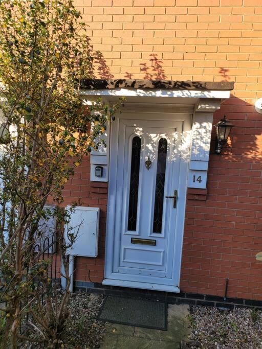 2 Bedroom End Of Terrace House Wellington  Exterior photo